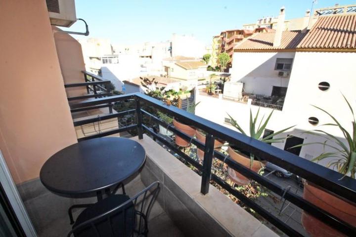Estudio en venta en Torremolinos, Montemar photo 0