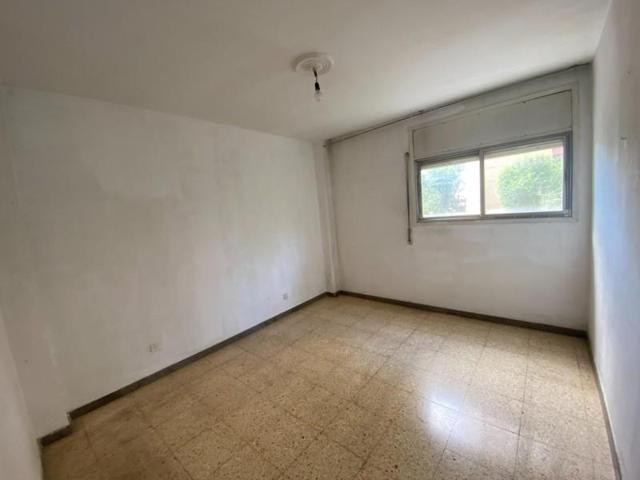 Piso en venta en L'Hospitalet de Llobregat, Santa Eulalia photo 0