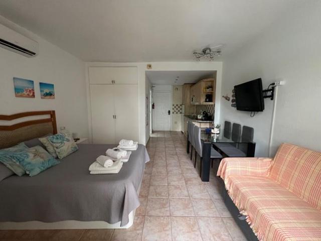 Estudio en venta en Benalmádena, BenalBeach photo 0