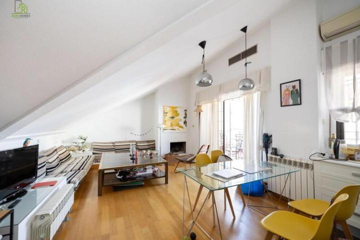 Estudio en venta en Granada, Centro photo 0