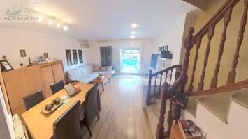 Adosada en venta en Canovelles, Canovelles photo 0