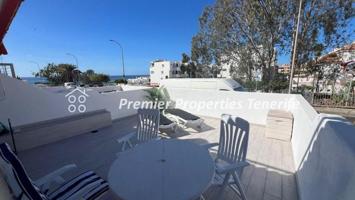 Apartamento en venta en Arona, Los Cristianos photo 0