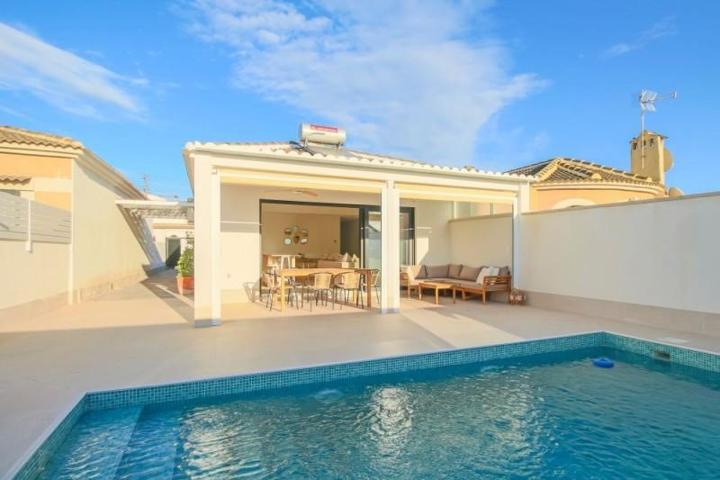 Bungalow en venta en Torrevieja, La Siesta - El Salado - Torreta photo 0