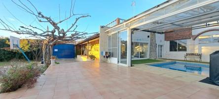 Chalet en venta en Sariñena, Sarinena photo 0