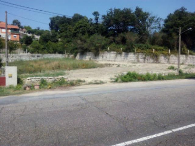 Parcela en alquiler en Pontevedra, Pontevedra photo 0