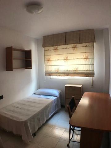 Habitación en alquiler en Murcia, Espinardo photo 0