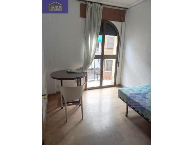Habitación en alquiler en Córdoba, Ciudad Jardín - Zoco photo 0