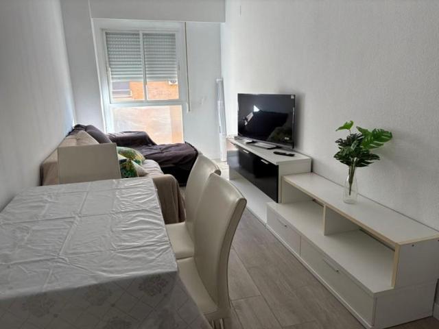 Habitación en alquiler en Elche, Sector V-El Canal photo 0