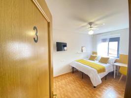 Habitación en alquiler en León, Calle De Blasco Ibáñez, 24009 photo 0