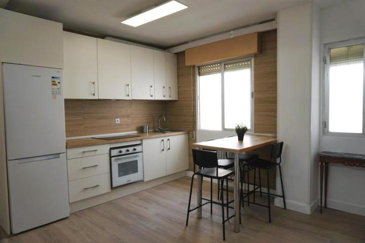 Habitación en alquiler en Ávila, Murallas photo 0