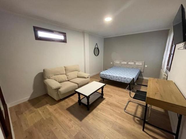 Habitación en alquiler en Ponferrada, Calle General Gómez Núñez, 24400 photo 0