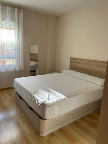 Habitación en alquiler en Albacete, Fatima photo 0