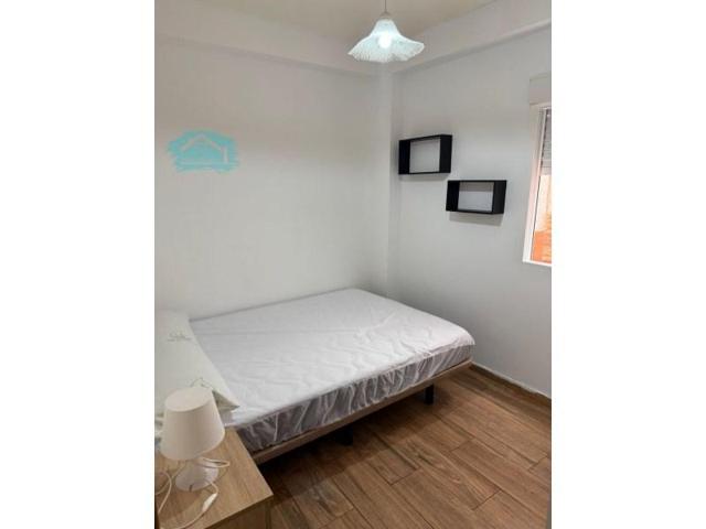 Habitación en alquiler en Alicante photo 0