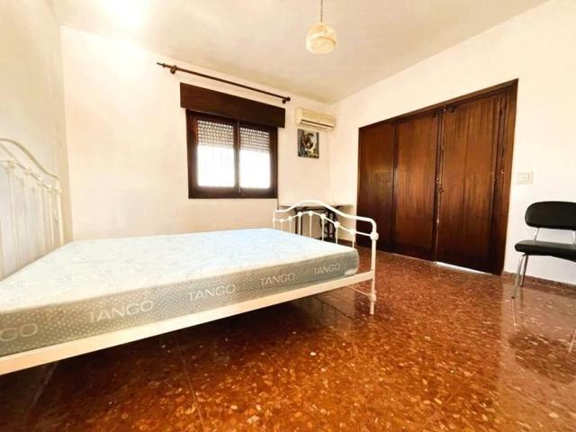 Habitación en alquiler en Málaga, El Atabal photo 0