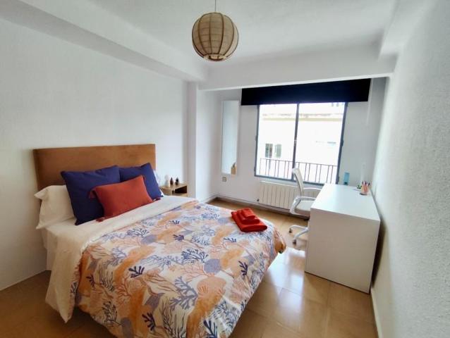 Habitación en alquiler en Granada, Centro photo 0