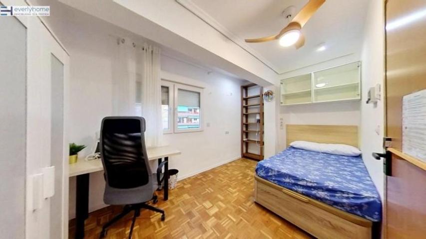 Habitación en alquiler en Valencia, Aiora - Ayora photo 0