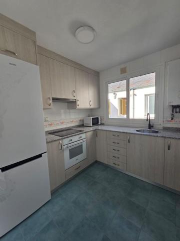 Habitación en alquiler en Oviedo, Vallobin photo 0