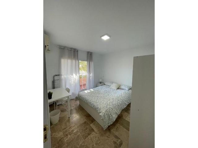 Habitación en alquiler en Málaga photo 0