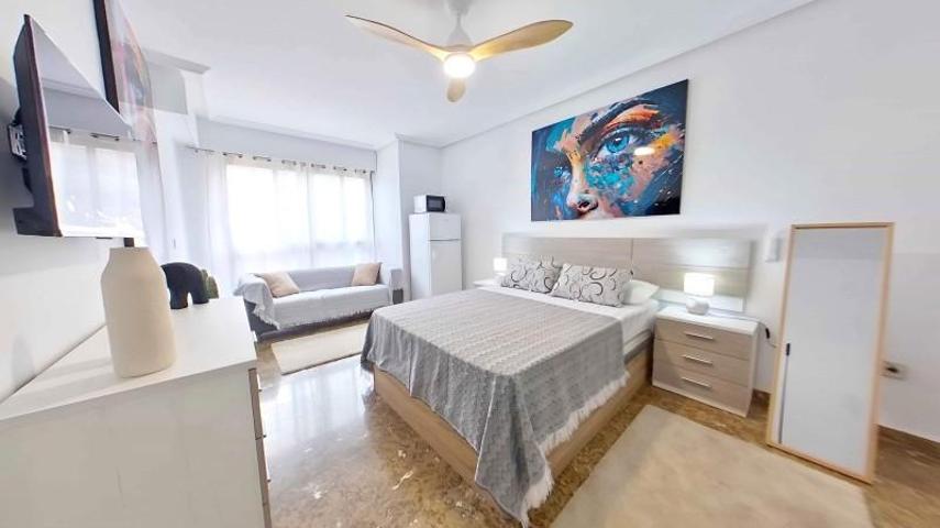 Habitación en alquiler en Alicante, Centro photo 0