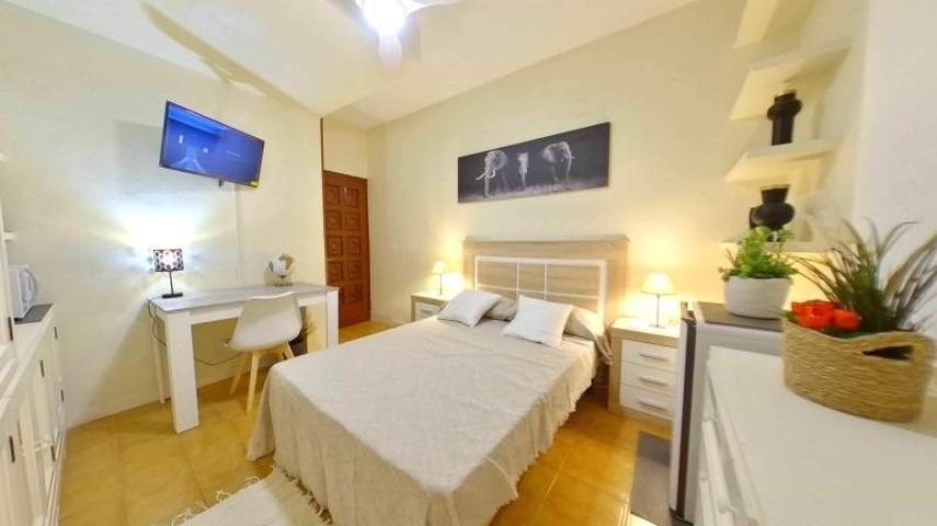 Habitación en alquiler en Alicante, Centro photo 0