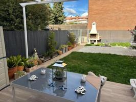 Habitación en alquiler en Getafe, Sector III photo 0