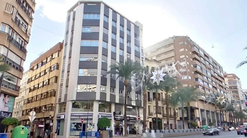 Habitación en alquiler en Alicante, Centro Tradicional photo 0