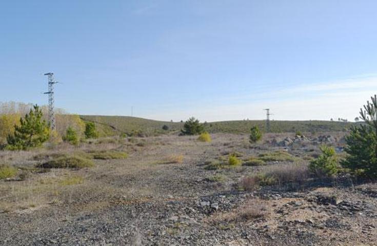 Parcela en venta en Villagatón, Northern spain photo 0