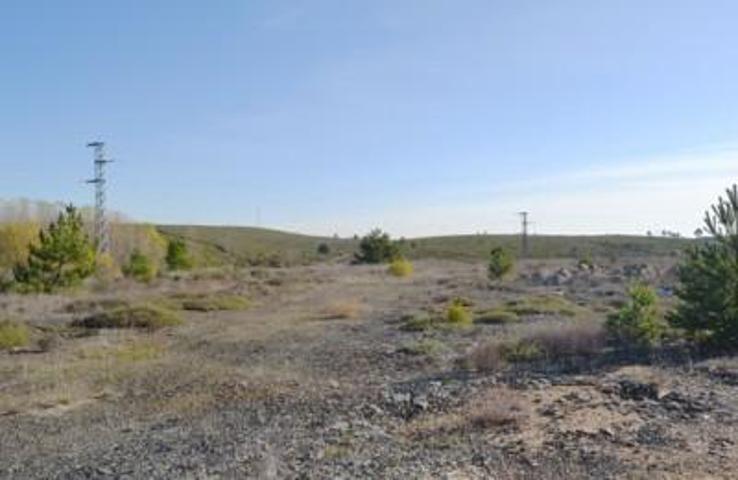 Parcela en venta en Villagatón, Northern spain photo 0