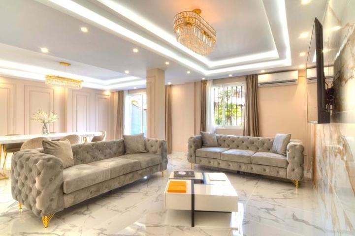 Casa en alquiler en Marbella, Marbella photo 0