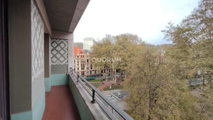 Oficina en alquiler en Bilbao, Ensanche photo 0