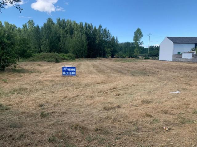 Parcela en venta en Ponferrada, Dehesas photo 0