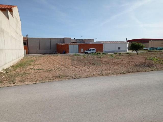Parcela en venta en La Puebla de Almoradiel photo 0