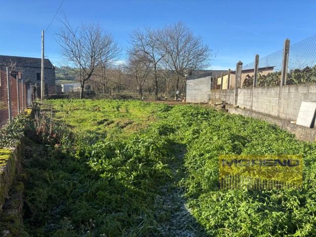 Parcela en venta en Sarria photo 0