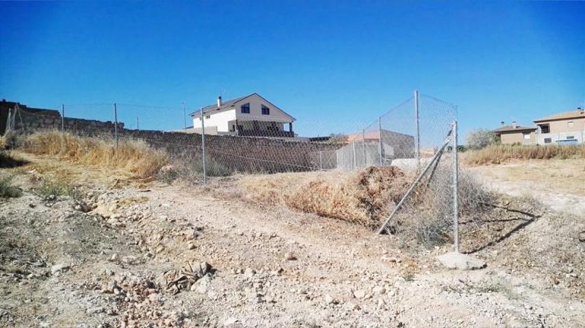 Parcela en venta en Mondéjar, Mondejar photo 0