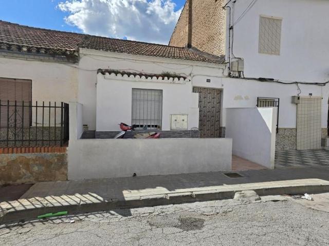 Adosada en venta en Fuente Vaqueros, Vega de granada zona noroeste photo 0