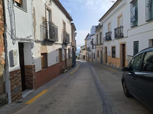 Adosada en venta en Montemayor, Andalucia photo 0