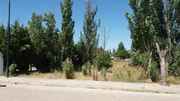 Parcela en venta en Mojados, LAS FUENTES urbaniz photo 0