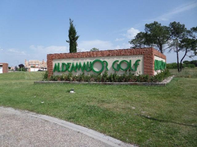 Parcela en venta en Aldeamayor de San Martín, ALDEA MAYOR GOLF photo 0