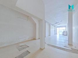 Local comercial en venta en Manresa, Manresa photo 0