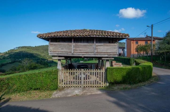 Parcela en venta en Villaviciosa, Priesca photo 0