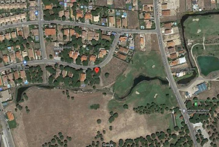 Parcela en venta en Aldeamayor de San Martín, Aldemayor golf photo 0