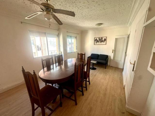 Piso en venta en Alicante, Virgen del Remedio-Parque lo Morant photo 0