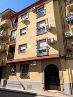 Piso en venta en Martos photo 0