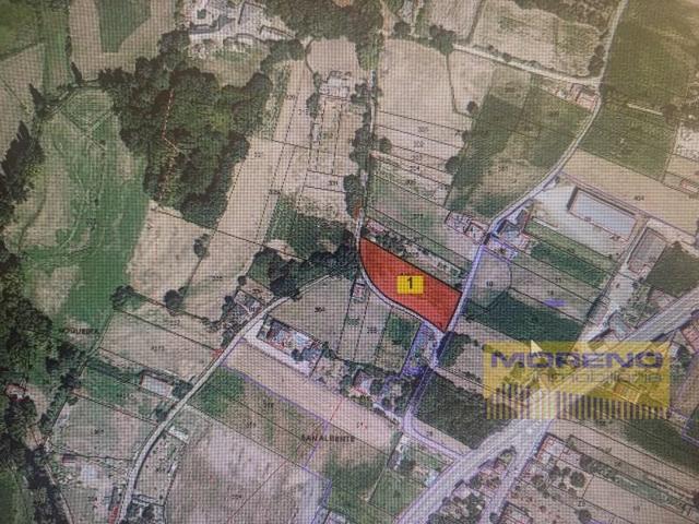 Parcela en venta en Sarria photo 0