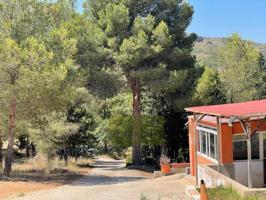 Casa con terreno en venta en Albaida, A las afueras photo 0
