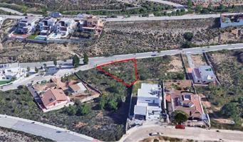 Parcela en venta en Zubia, La Zubia photo 0