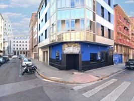 Local comercial en venta en Ponferrada, Centro photo 0