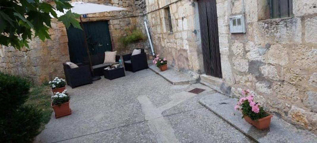 Casa en venta en Hormazas, Valle de Santibañez photo 0