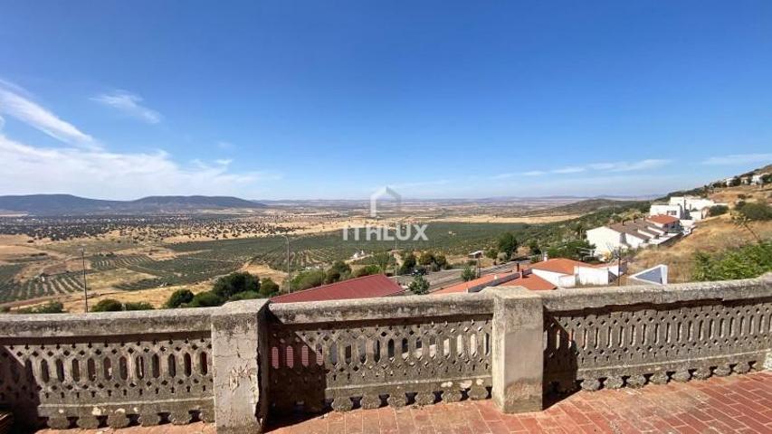 Casa en venta en Badajoz, Badajoz photo 0