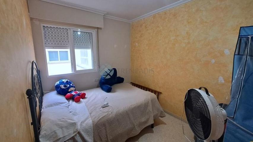 Piso en venta en Ador, Ador photo 0